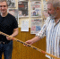 Гендиректор нижегородского «Торпедо» Александр Харламов передал клюшку своего отца для помощи тяжелобольным детям - Нижегородская правда