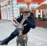 Историк моды Александр Васильев оседлал козу в Нижнем Новгороде - Открытый Нижний