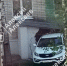 Девушка на иномарке въехала в жилой дом в Дзержинске - фото 1 - vGorodeN.Ru