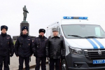 Нижегородские полицейские получили ключи от экспериментального автомобиля