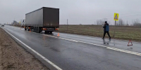 Пешеход попал в реанимацию после наезда фуры в Уренском округе - фото 1 - vGorodeN.Ru