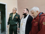 Клирики Нагорного благочиния поздравили с Рождеством Христовым военнослужащих и медперсонал в нижегородском военном госпитале