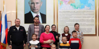 Многодетная семья из Канады начала строить ферму в Нижегородской области - НИА Нижний Новгород