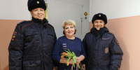 Нижегородские полицейские присоединились к акции «8 марта — в каждый дом» - Время Н
