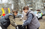 Депутаты городской Думы вышли на весенний общегородской субботник