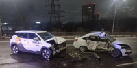 Четверо пострадали в ДТП с такси на скользком Ванеевском мосту - Newsroom24.Ru