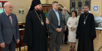 В Арзамасе состоялось открытие фотовыставки «Литургия с Патриархом» - Нижегородская епархия