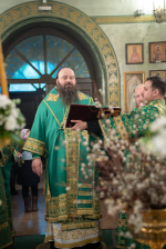 В день праздника Входа Господня в Иерусалим епископ Парамон совершил Божественную литургию в Городецком Феодоровском мужском монастыре