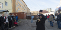 Помощник благочинного Сормовского округа принял участие в отправке новобранцев весеннего призыва на областной сборный пункт - Нижегородская епархия