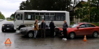 Авария с участием автобуса и трех легковушек произошла в Дзержинске 13 мая - Сетевое издание Живем в Нижнем
