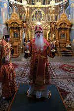 В праздник Преполовения Пятидесятницы в Серафимо-Дивеевском монастыре литургию совершил епископ Каменский и Камышловский Мефодий