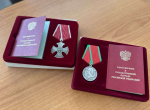 Орден мужества и медаль Суворова вручили родственникам героев СВО в Советском районе