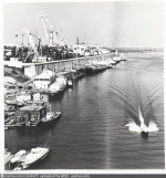 Так выглядел грузовой порт на Стрелке в 1971–1975 годах