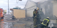 Мощный пожар на рынке в Канавинском районе полностью потушен - фото 1 - vGorodeN.Ru