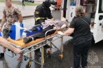 Нижегородские сотрудники МЧС оказали помощь попавшему в ДТП самокатчику