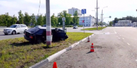 Четыре человека получили травмы при наезде машины на столб в Дзержинске - Newsroom24.Ru