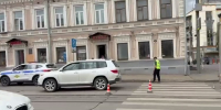 Иномарка сбила переходов в центре Нижнего Новгорода - фото 1 - vGorodeN.Ru