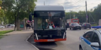 79-летняя нижегородка попала в больницу после падения в электробусе - ИА Нижний сейчас