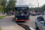 79-летняя нижегородка попала в больницу после падения в электробусе