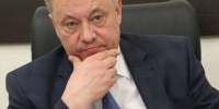 Александр Смирнов покидает пост главного врача Борской ЦРБ - фото 1 - vGorodeN.Ru