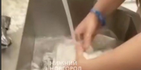 Подростки устроили жуткий погром в туалете парка  Семейный  на Бору - фото 1 - vGorodeN.Ru