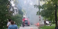 Автомобиль загорелся во дворе на улице Дьяконова в Нижнем Новгороде - Сетевое издание Живем в Нижнем