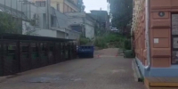Неизвестный автомобилист влетел в группу пешеходов на улице Рождественской - фото 1 - vGorodeN.Ru