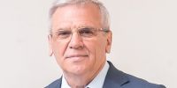 Евгений Люлин заявил, что пора законодательно обязать родителей нести ответственность за хамское поведение своих детей в школе - Законодательное Собрание