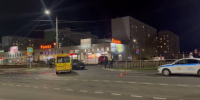 Мерседес  и  Мазда  столкнулись в Московском районе  - фото 1 - vGorodeN.Ru