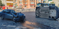 Трое детей пострадали при столкновении двух легковушек в Дзержинске - Комсомольская Правда