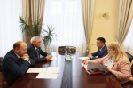 Спикер ЗСНО познакомился с участником программы «Герои» Молгачевым