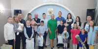 Многодетные семьи Борского округа поздравили в местном ЗАГСе - Время Н