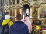 Подопечные центра реабилитации подростков с ограниченными возможностями посетили главный храм Московского благочиния