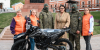 Нижегородские волонтеры передали бойцам СВО еще один мотоцикл - Время Н