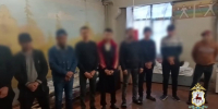 14 мигрантов выдворили за пределы России после рейда в доме в Дзержинске - фото 1 - vGorodeN.Ru