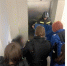 Пожарные МЧС спасли девушку из падавшего в ТЦ лифта в Дзержинске - Newsroom24.Ru