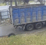 Водитель ломовоза вывез мусор, а затем оставил его на той же площадке на Бору - Нижегородская правда