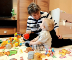 Более 1400 нижегородских семей воспользовались услугой Социальная няня