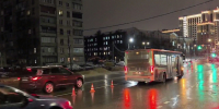 Женщина попала в больницу после падения в нижегородском автобусе - фото 1 - vGorodeN.Ru