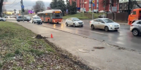 В Нижнем Новгороде легковушку выкинуло на тротуар прямо на пешехода - ProGorodNN.Ru