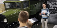 Экскурсию в музей Горьковского автозавода организовали для семей участников СВО - Время Н