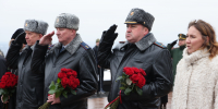Исполняющий обязанности начальника регионального МЧС России Дмитрий Саенко принял участие в мероприятиях в память о Героях Отечества - МЧС Нижегородской области