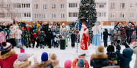 Праздники «Новый год в каждый двор» с песнями, хороводами и подарками проходят в районах Нижнего Новгорода - Администрация г. Нижний Новгород