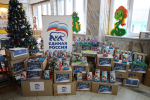 Более 500 новогодних подарков передали юным пациентам детской областной больницы