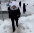 Сестрам Аверинам приходится добираться до работы по снежным холмам - Нижегородская правда