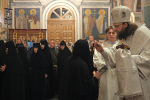 Всенощное бдение в Серафимо-Дивеевском монастыре возглавил епископ Щигровский и Мантуровский Феогност