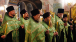 Сонм архипастырей Русской Православной Церкви совершил вечернее богослужение в Серафимо-Дивеевском монастыре