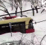 Трамвай сошел с рельсов в Нижнем Новгороде из-за сугробов на путях - фото 1 - vGorodeN.Ru