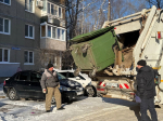 Региональный оператор просит автолюбителей не перекрывать подъезд к мусорным площадкам