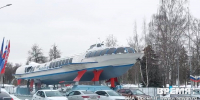 Крыша «Метеора» на площади Буревестника провалилась под тяжестью снега - Время Н